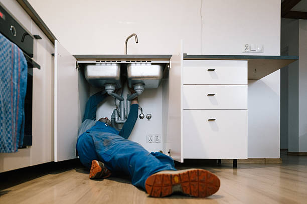 Professional Emergency Plumber technician working in East Rochester, NY